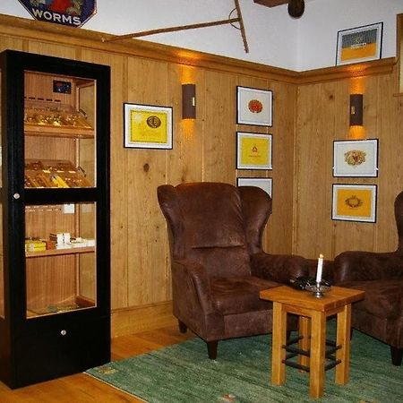 阿尔特泊斯特霍夫英才酒店 施派 外观 照片
